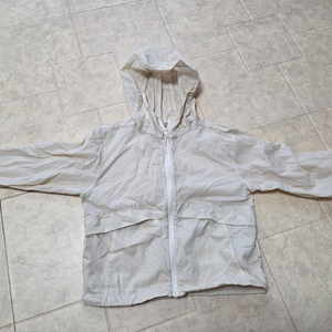 탑텐키즈 바람막이 110사이즈