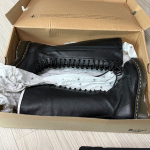 닥터마틴 1B60 이미지