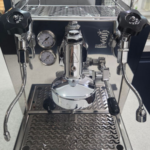 베제라 도무스MN , 체아도 커피 그라인더 판매 합니다. 이미지