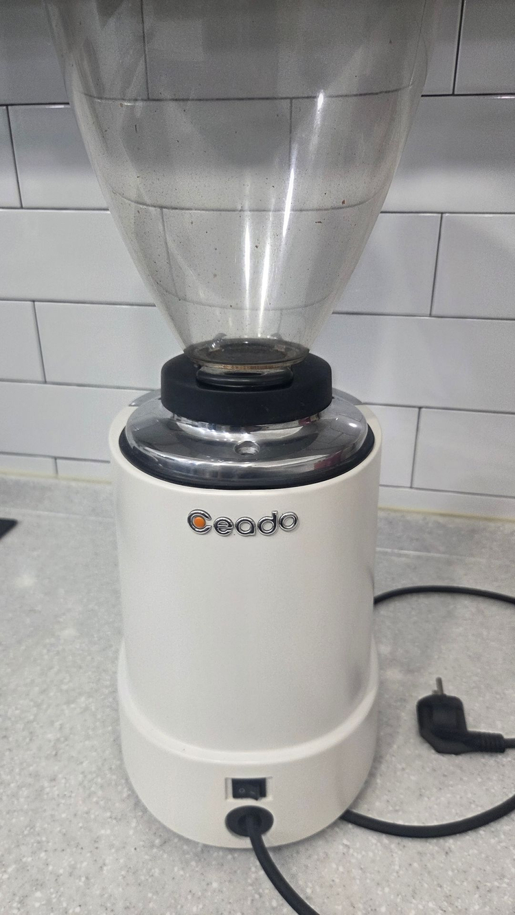 베제라 도무스MN , 체아도 커피 그라인더 판매 합니다. 이미지