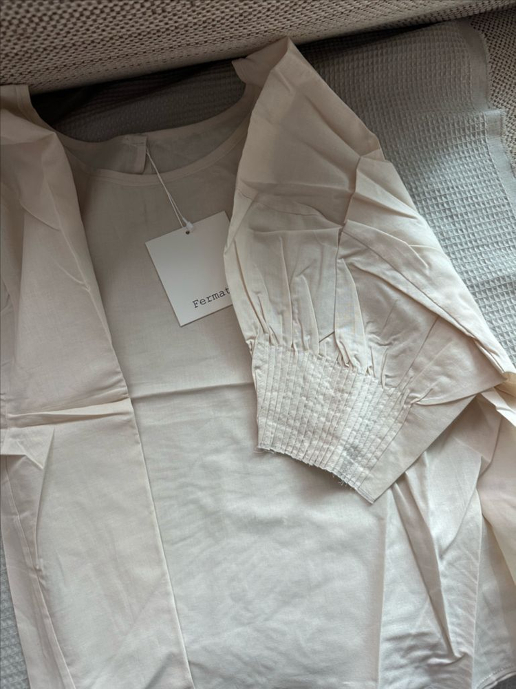 페르마타 핀턱 블라우스 베뉴먼트 윤지님--3