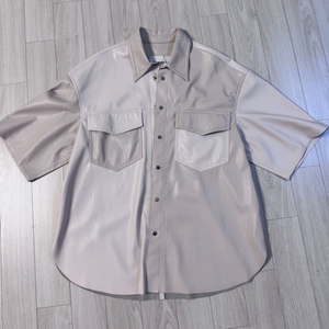 Nanushka 나누슈카 반팔 비건 레더 셔츠 L