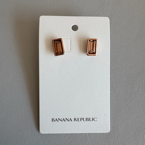 Banana Republic 로즈골드 귀걸이 (새상품)