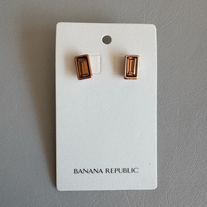 Banana Republic 로즈골드 귀걸이 (새상품)