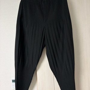 이세이미야케 옴므플리세 플리츠 블랙 2사이즈