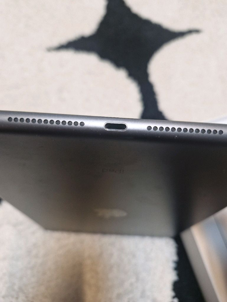 아이패드 9세대 64GB 스페이스 그레이 + 애플펜슬--2