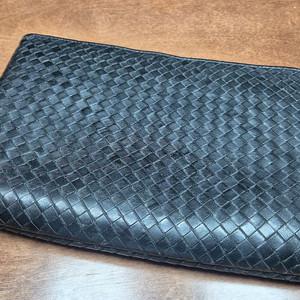 보테가베네타 클러치