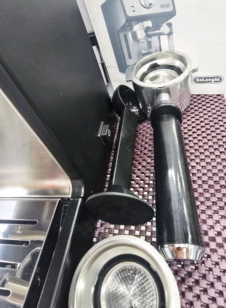 드롱기 에스프레소 커피머신 ECP35.31 판매합니다.--4