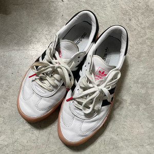 아디다스 삼바로즈 화이트 핑크 스니커즈 운동화 신발 240 이미지