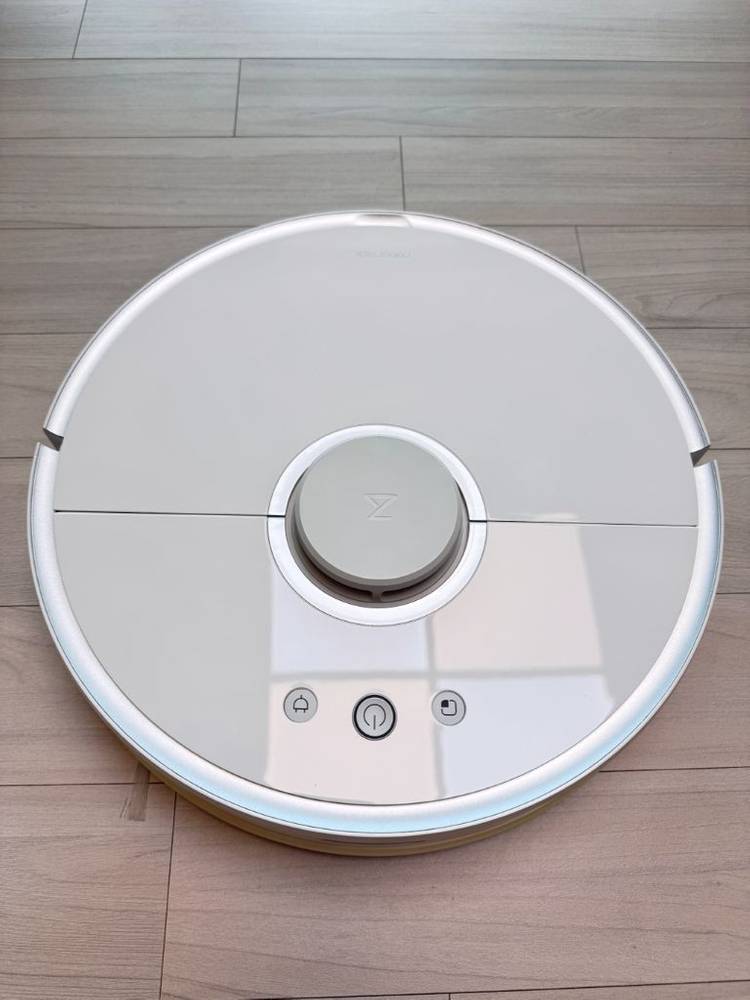 로보락 로봇청소기 2세대 세척완료 소모품 새것 있음--1