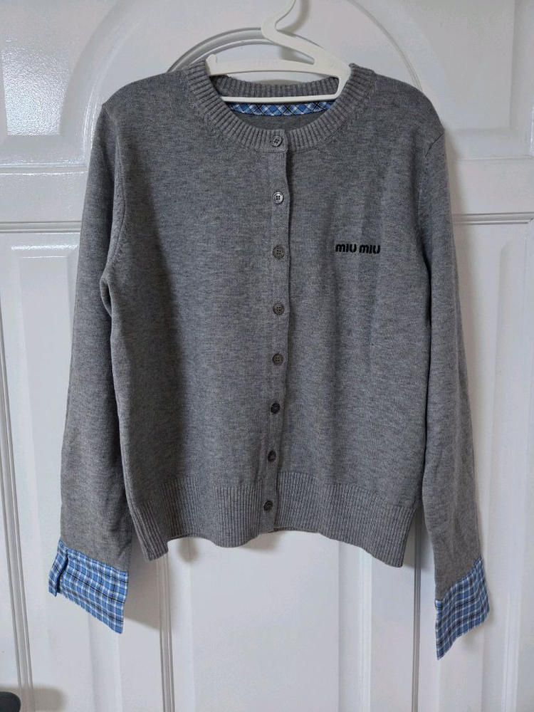 미우미우 그레이 가디건 새상품 + 미우 헤어핀--0
