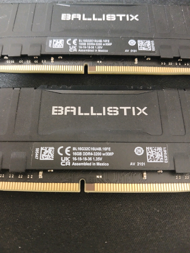DDR4 16G 2개 세트--2