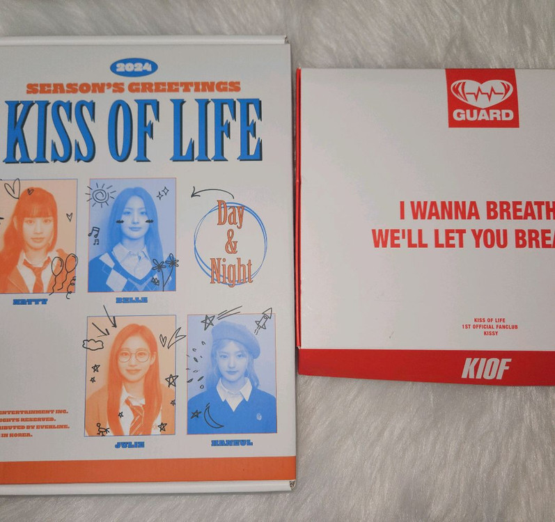 키스오브라이프 굿즈 포토카드 시그 팬클럽키트 팬콘서트 벨나띠쥴리하늘 앨범 니들리 키링 이미지