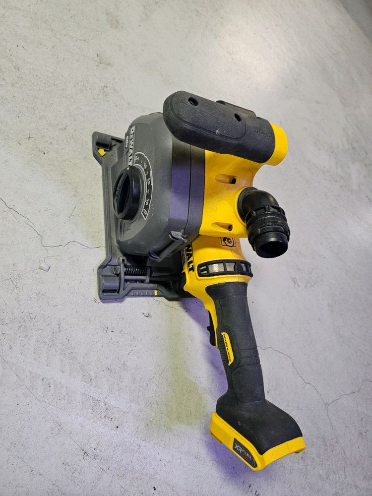 디월트 60V용 바닥 홈파기 DCG200 본체만 1회 사용 택포--1