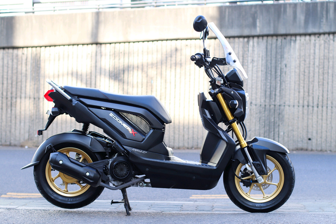 줌머x 혼다 2015년식 2500km 신차급 오토바이 스쿠터 판매합니다--1