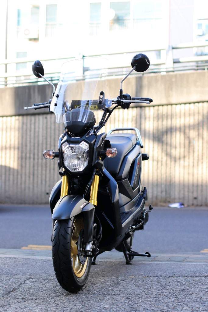 줌머x 혼다 2015년식 2500km 신차급 오토바이 스쿠터 판매합니다--2