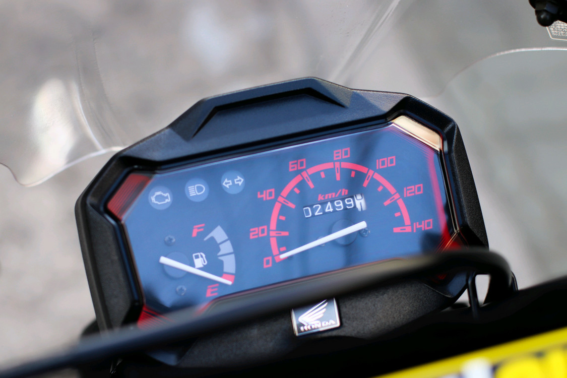 줌머x 혼다 2015년식 2500km 신차급 오토바이 스쿠터 판매합니다--7