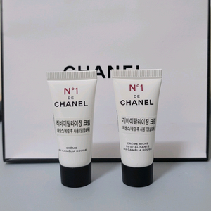 샤넬 까멜리아 리바이탈라이징 크림 소용량