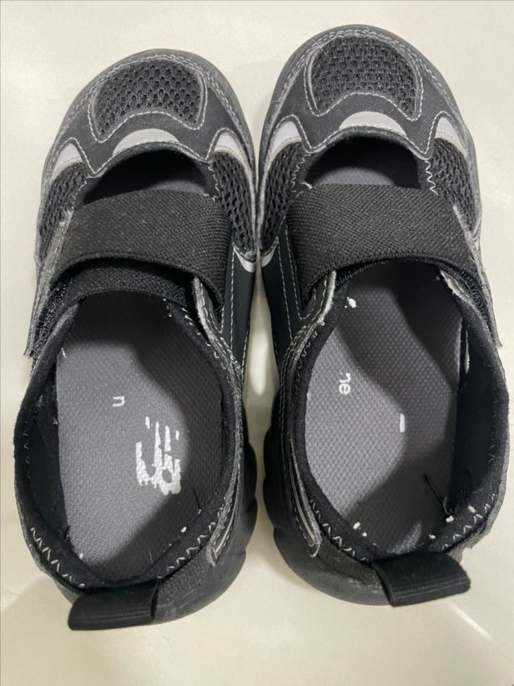 뉴발란스 키즈 프리들 블랙 200 이미지