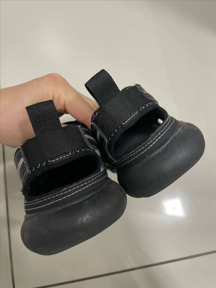 뉴발란스 키즈 프리들 블랙 200 이미지