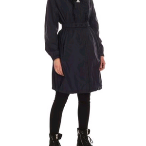 몽클레어 세이지 바람막이 네이비 0사이즈(55 size 전후)