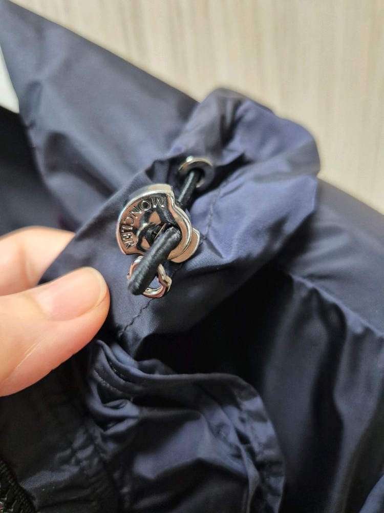 몽클레어 세이지 바람막이 네이비 0사이즈(55 size 전후)--2