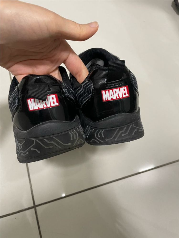 아이언맨 라이트닝 운동화 190cm--1