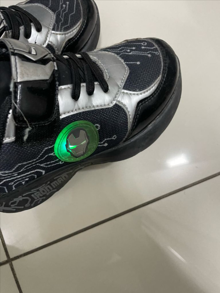 아이언맨 라이트닝 운동화 190cm--4