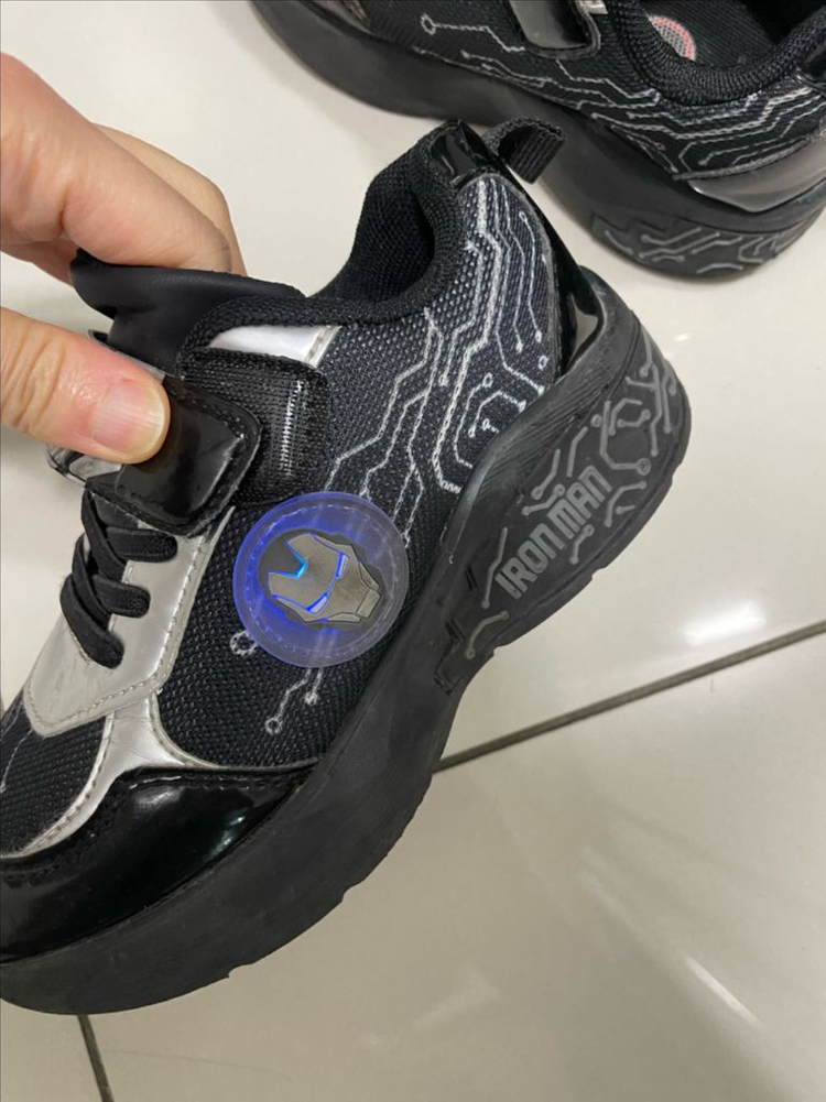 아이언맨 라이트닝 운동화 190cm--5