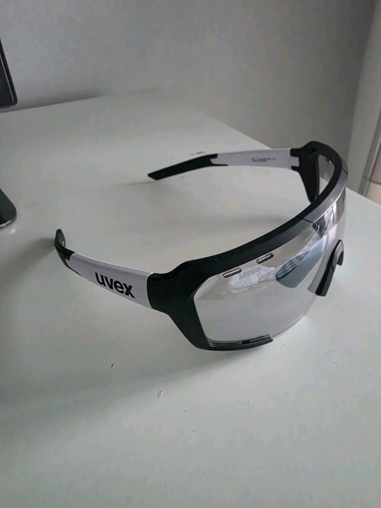 우벡스 901 변색고글 (블랙/화이트)--3