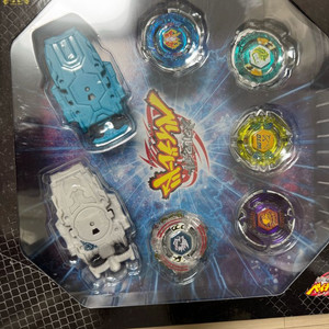 베이블레이드 버스트 메탈 10 주년 기념 세트 팝니다