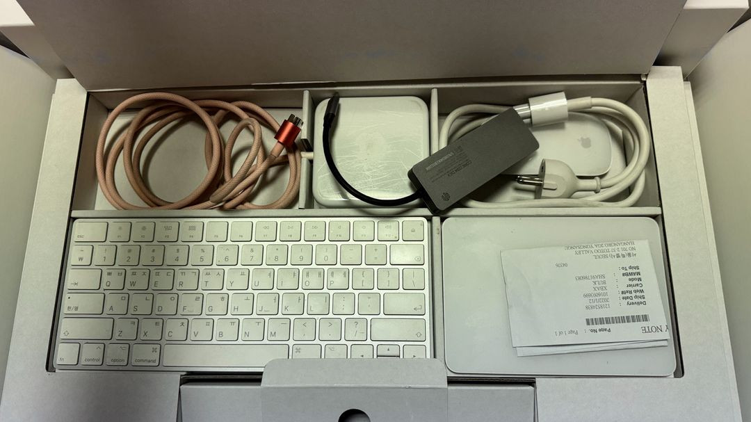 M1 iMac 24인치 16GB 1TB 코랄 + 매직키보드+트랙패드 풀구성--5