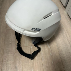 크랭크 스카디 헬멧 판매합니다 이미지