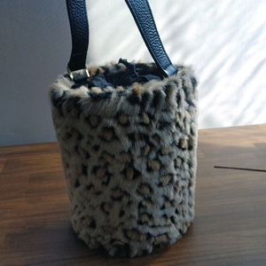 한섬 랑방 타임 톰그레이하운드 오르 라밤바룸 라두나 브론즈부부 썸제이 프레쉬라벨 프레시라벨 유메르 시스템 버킷백