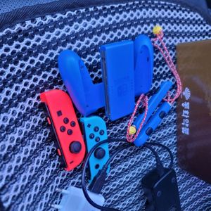 닌텐도 스위치 정품 조이콘 외 한정판 구성품 판매