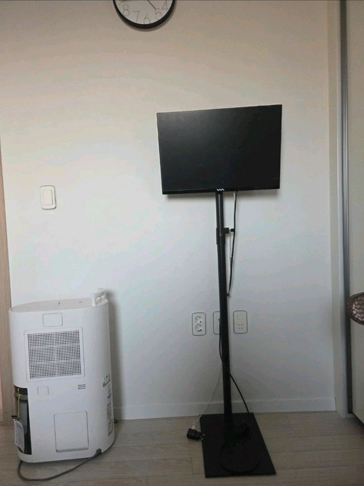 와사비망고24인치 led모니터 스탠드 tv거치대 tv--1