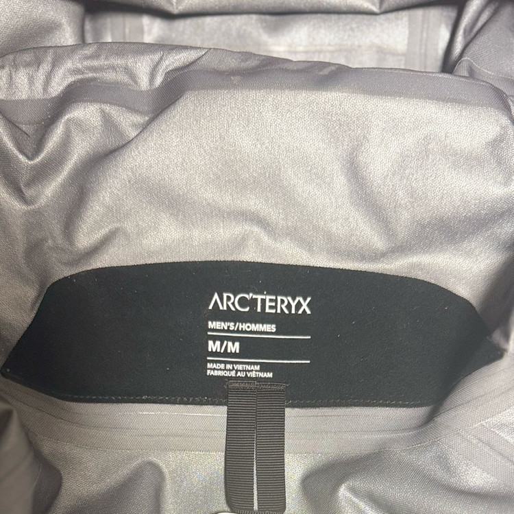 아크테릭스 베타 자켓 M사이즈블랙--2