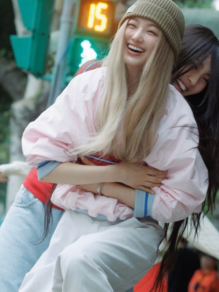 비아플레인 아노락 이미지
