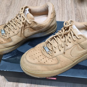 나이키 슈프림 에어포스 된장포스 270