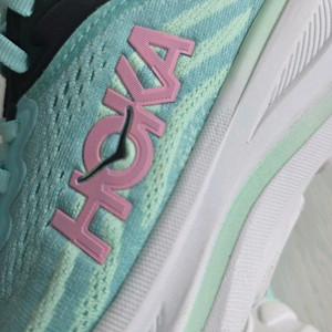 호카 본디9우먼 와이드 230..택포7만