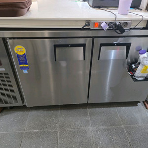 부성 에베르스트 간냉식 테이블 업소용 냉장고