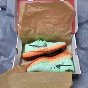 나이키 줌x 베이포플라이 넥스트 마라톤 러닝화 265