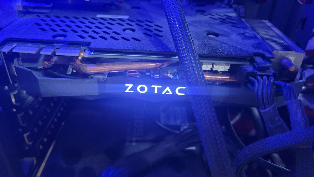 라이젠5 2600, ddr4 16gb, 500gb ssd, 1070ti 8gb 이미지