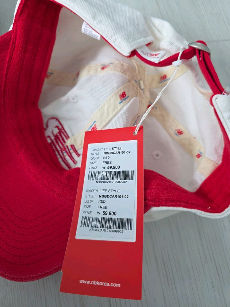 뉴발란스 캡모자 새상품..택포 3만--1