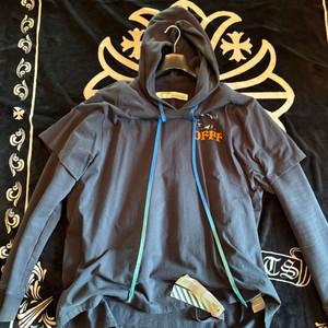 오프화이트 후드티 이미지