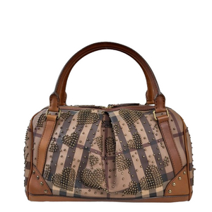 정품 버버리 스모키브라운 노바체크 하트 스터드 토트백