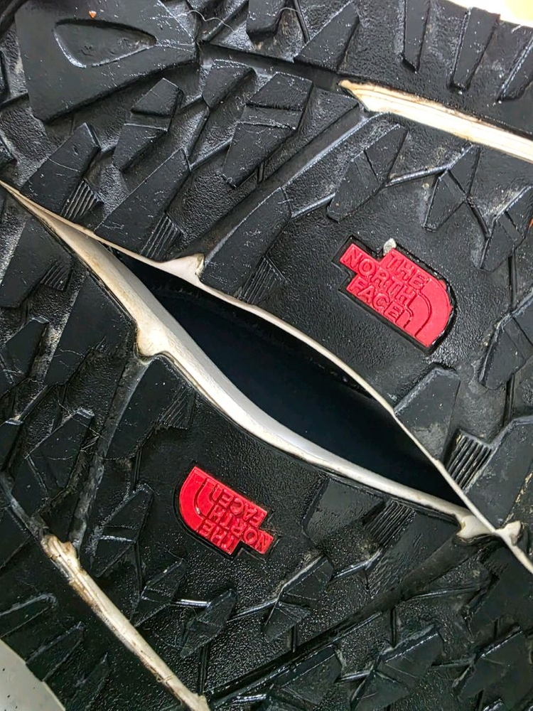 노스페이스 보아 운동화 네이비 265--5