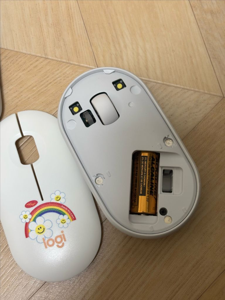 Logitech Pebble Keys 2 K380s 무선 키보드 마우스 세트 도브 화이트 이미지
