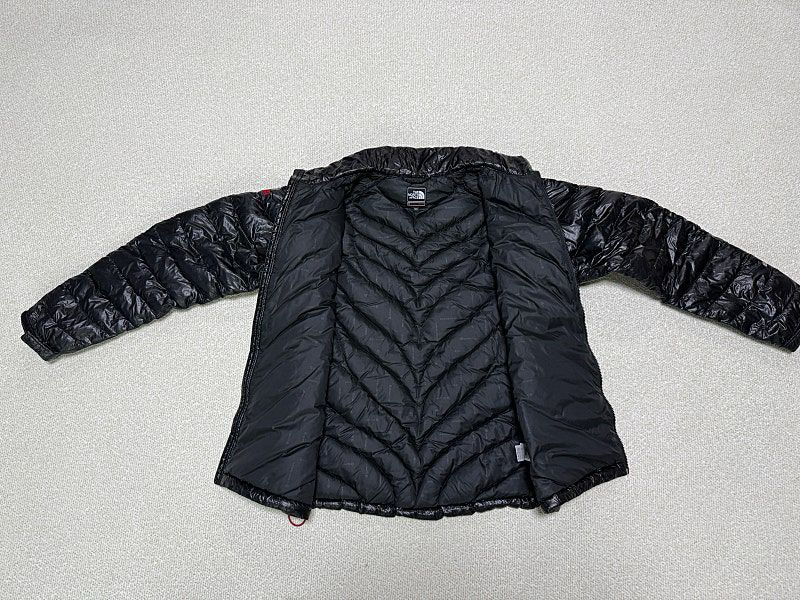 노스페이스 800필파워 구스다운 경량패딩 여성용 100호 77사이즈--1