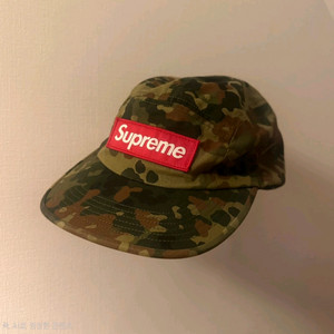 슈프림 카모 밀리터리 캠프캡입니다